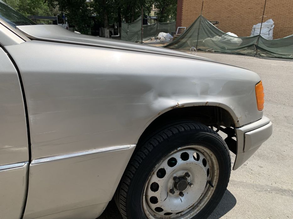 Продам Мерс 124 Е 220