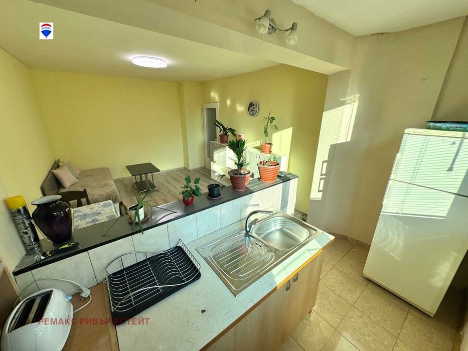 Дава се под наем Едностаен апартамент в Русе, Родина 2 - 42 кв.м за 229.5 € - Снимка #3