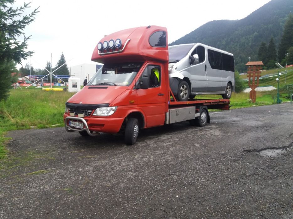 Tractari auto macara 7 locuri  Service deblocari non stop Azuga Busten