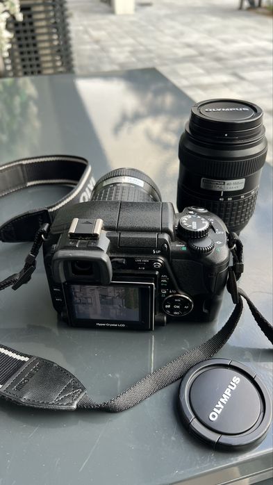 Olympus E330 - два обектива