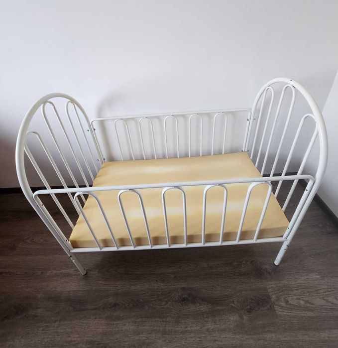 Бебешка кошара / метално детско креватче