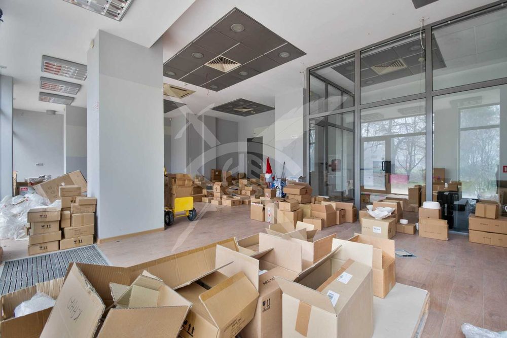 Дава се под наем Офис в София, Гео Милев - 140 кв.м за 1595.79 € - Снимка #1