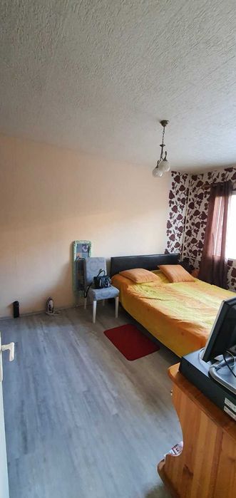 Продава се Двустаен апартамент в Пловдив, Кършияка - 64 кв.м за 1235 €/кв.м - Снимка #1