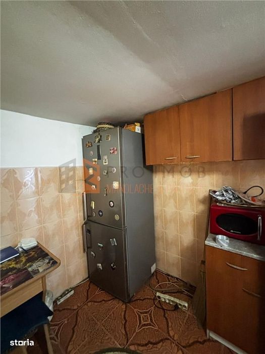 Casa batraneasca cu teren zona Centrala