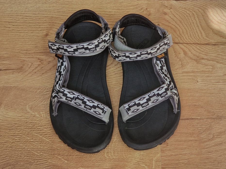 Sandale de trekking de femei Teva Winsted 38