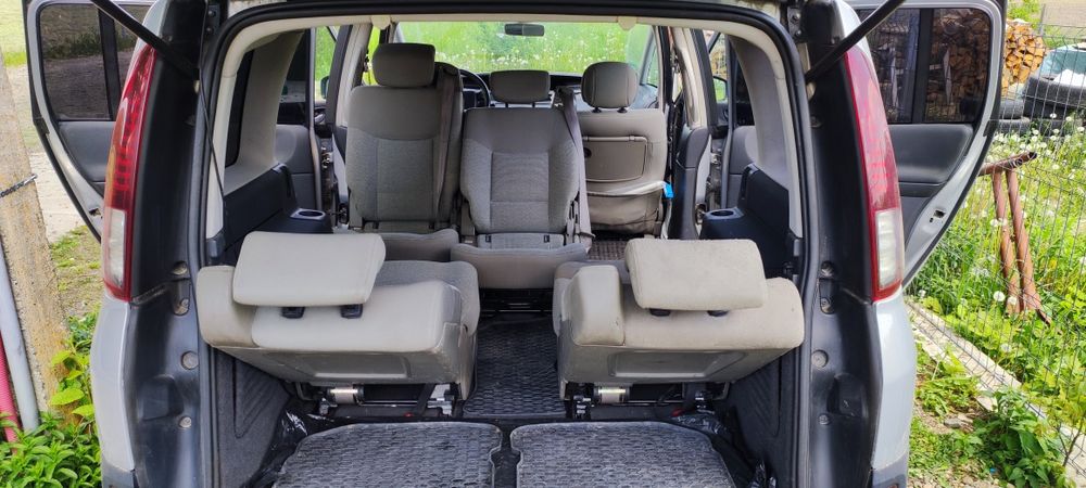 RENAULT Grand Espace 2010 — imagine 9