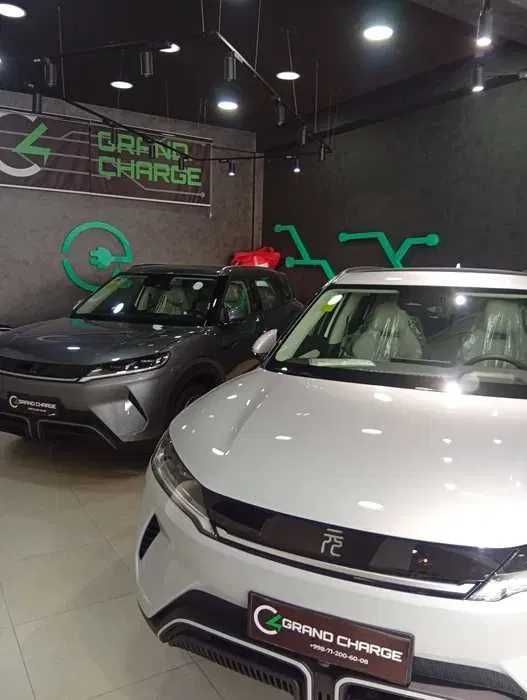 BYD YUAN UP Smart drive naqd va nasiya savdo supper naxlarda