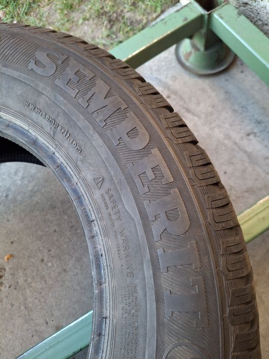 4 Anvelope de iarnă 215 65 r15 Semperit