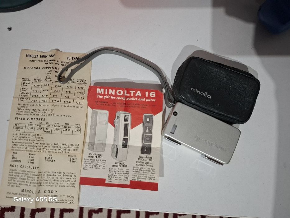 Aparat foto vitange miniatural Minolta 16 cu lentile Rokkor 22mm F2.8 fabricat în Japonia