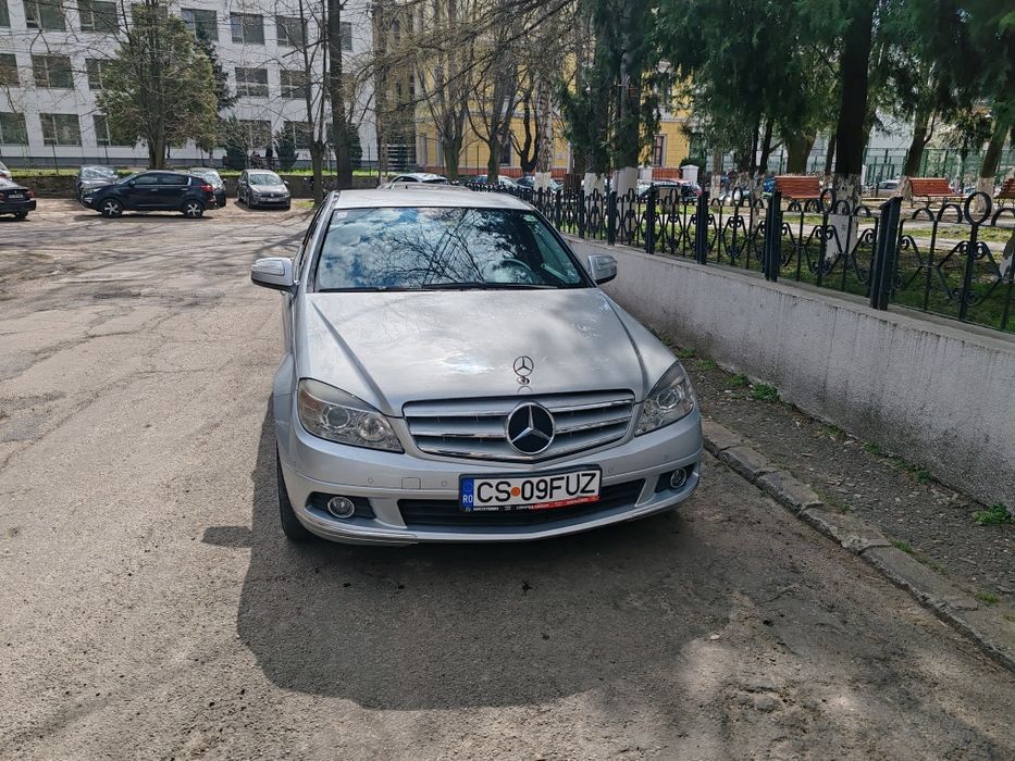 Vand sau schimb Mercedes C220
