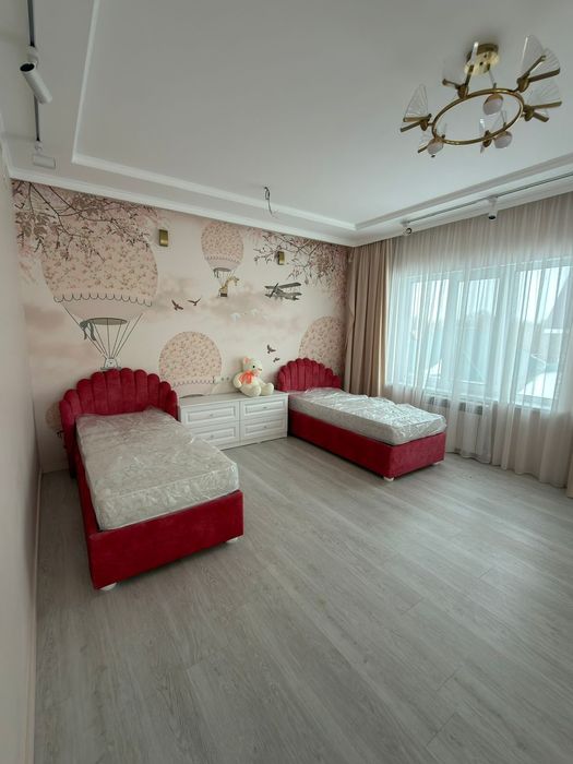 Коттедж в центре города 350 м²