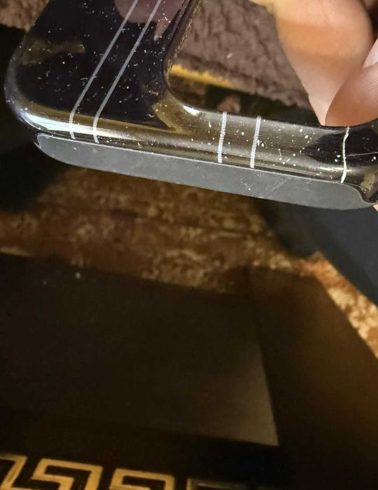 Кейсове за Iphone 16 pro прочетете описанието