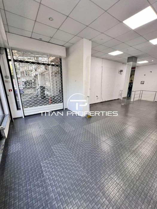 Дава се под наем Магазин в Бургас, Лазур - 120 кв.м за 1020 € - Снимка #1
