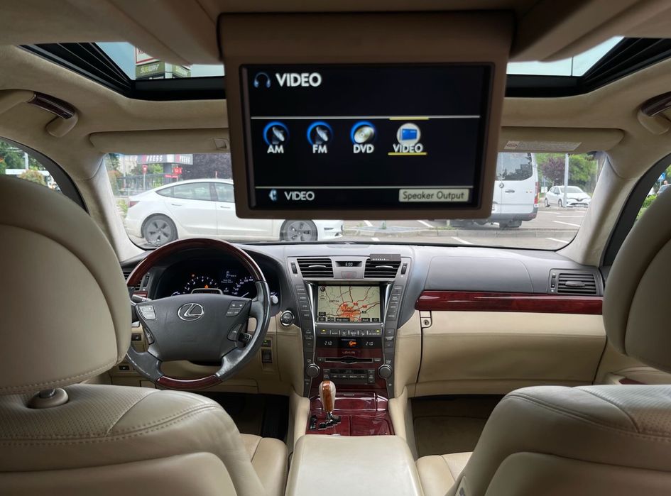 Lexus LS600hL: 5.0 V8 Hibrid, Impozit Mic, Parcare Gratis, CarVertical ...
