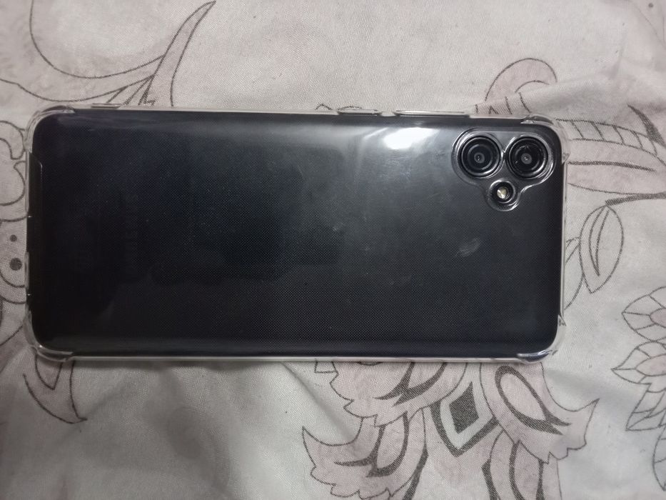 Самсунг а04е продам