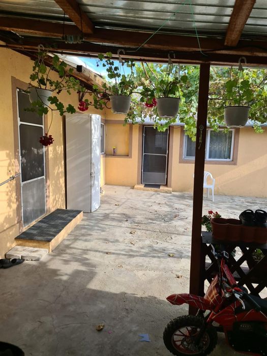 Casa de vanzare in comuna Garbovi