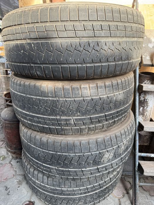 Продам резину зима R 20