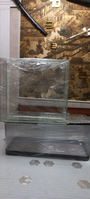 Продам аквариумы Б,У