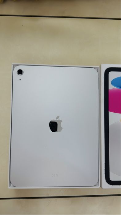 Планшет Apple iPad A16 +подарю чехол-клава