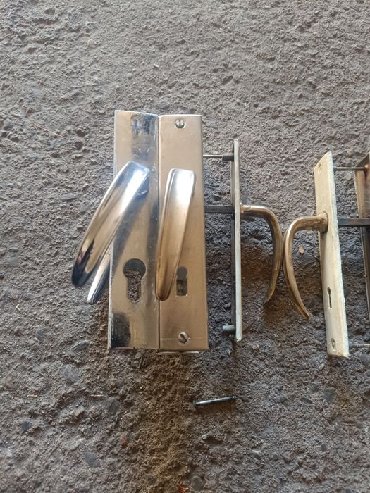 Дръжки за интериорни врати!