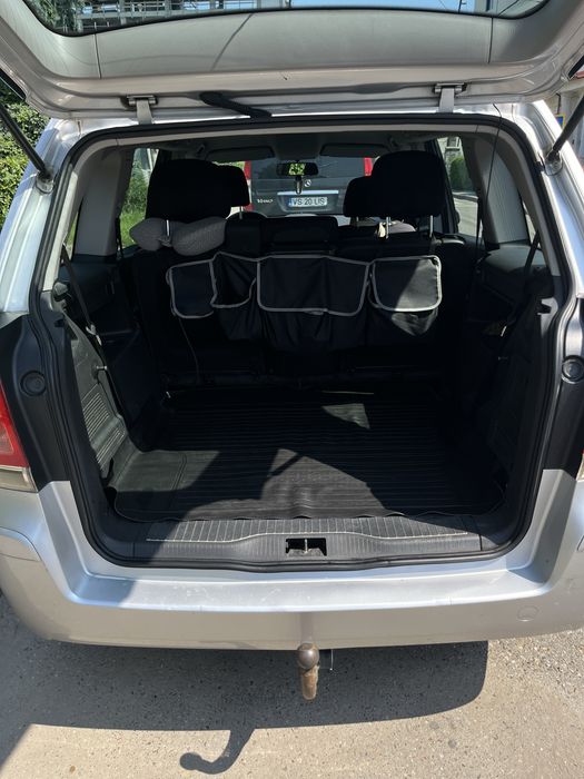 Opel Zafira 1.9 / 120CP