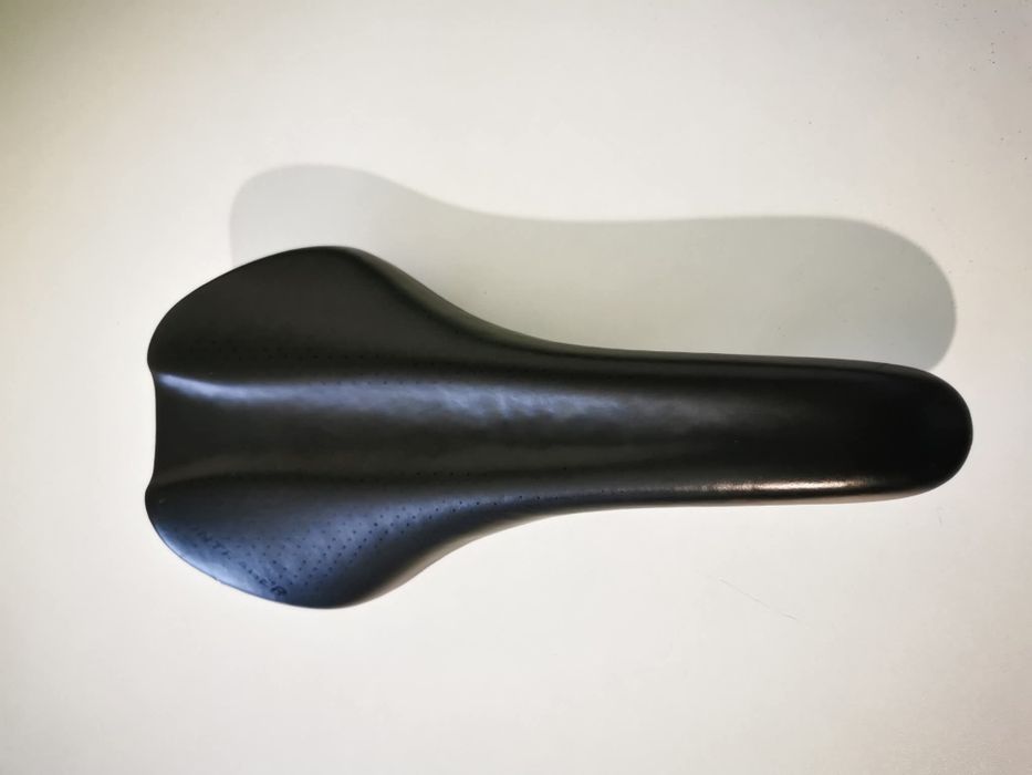 Lanț  11 viteze KMC X11, Pipă 9 cm Merida Expert, Pedale spd Shimano PD M520, Șa Merida/Bontrager