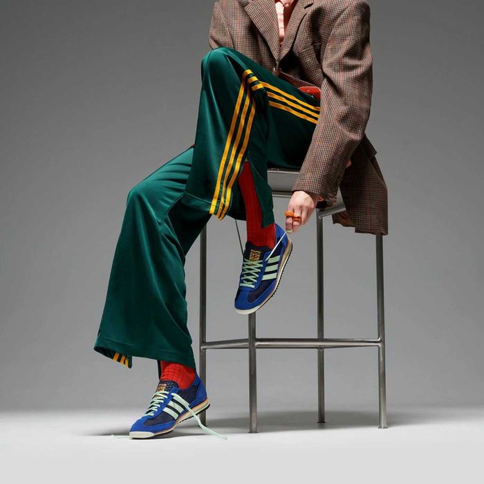 Обувки дамски ADIDAS SL72 OG W    EU36 -41 1/3 КОЛЕДНО НАМАЛЕНИЕ