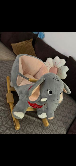 Balansoar in forma de elefant