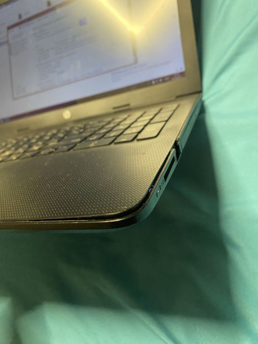 Лаптоп HP SSD 250GB + HHD500GB