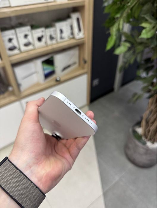 iPhone 16 100% новый