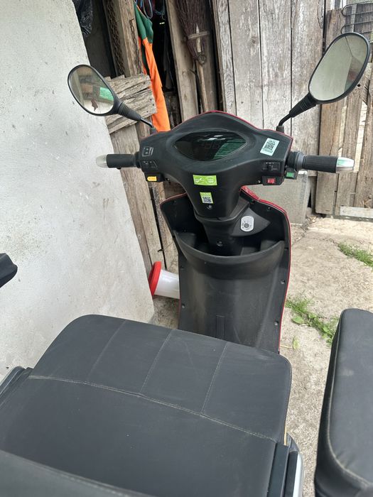 Scuter electric Volta VM4