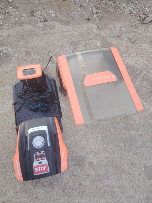 Робот косачка YardForce compact 400ris