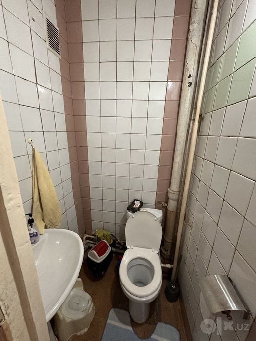 Продаётся 3/7/9 на м-в Карасу 4