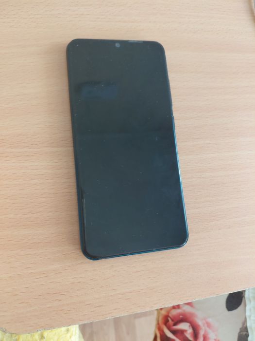 Продам телефон виво 18