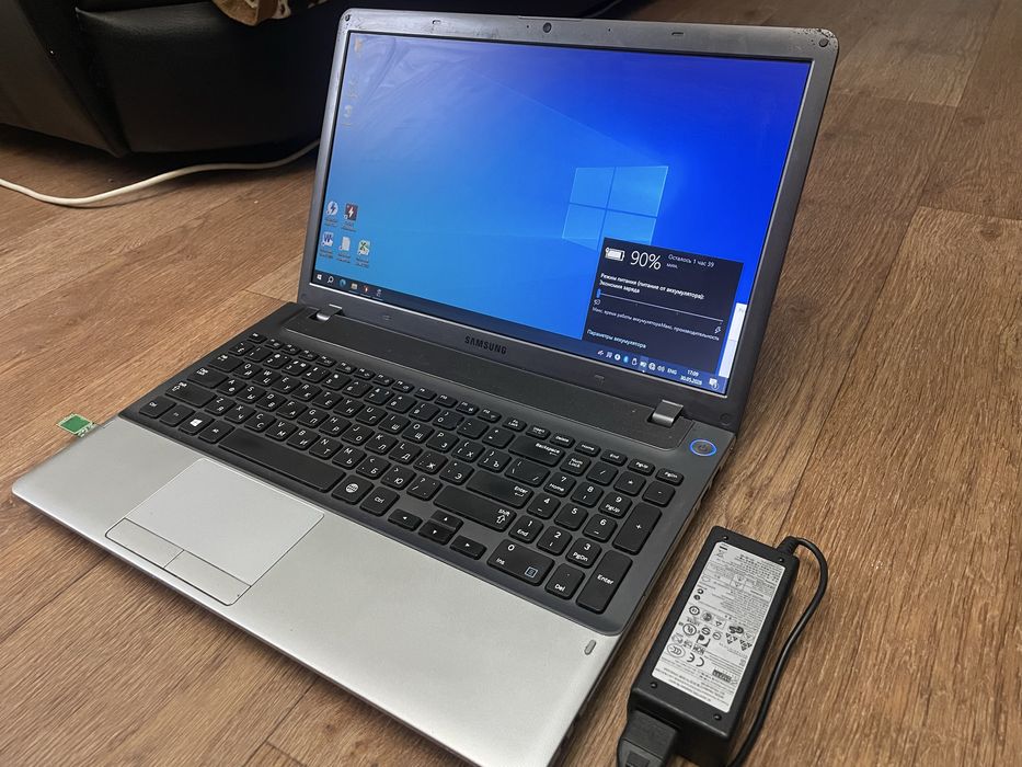 Ноутбук Samsung NP355V5C AMD A8-4500M 4 ядра ozu 6GB /750GB