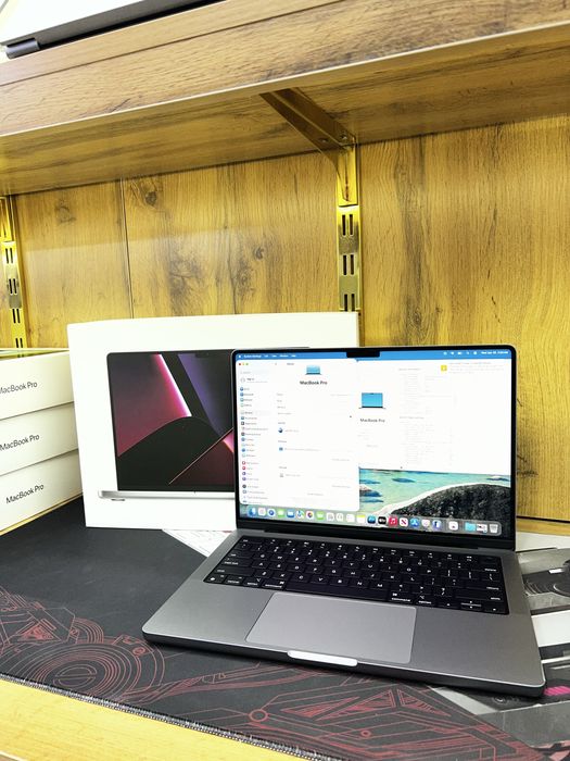 MacBook M2 Pro 16/512