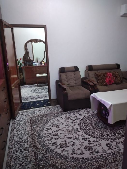 Срочно квартира сотамиз ичидаги мебеллар билан янги дом