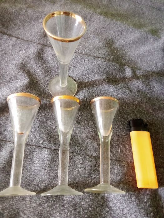 Хрустальные фужеры, бокалы стопки стаканы