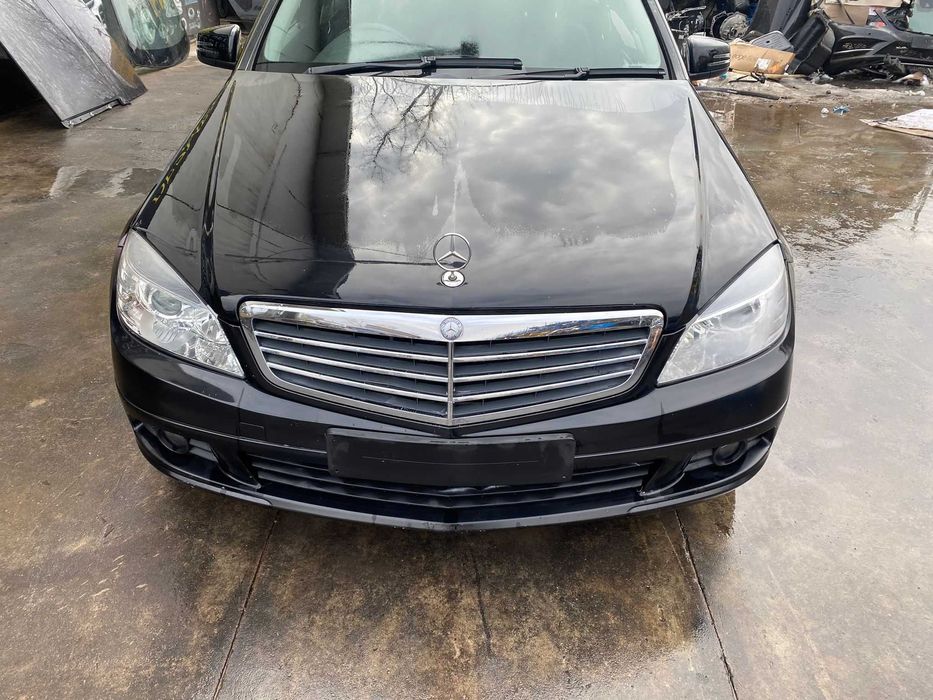 Dezmembrez mercedes c class w204 2.2 euro 5/bara fata w204/capota/far/