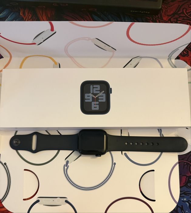 Apple Watch SE Gen 2 (40mm) Midnight - Ca nou, cu cutie si garantie