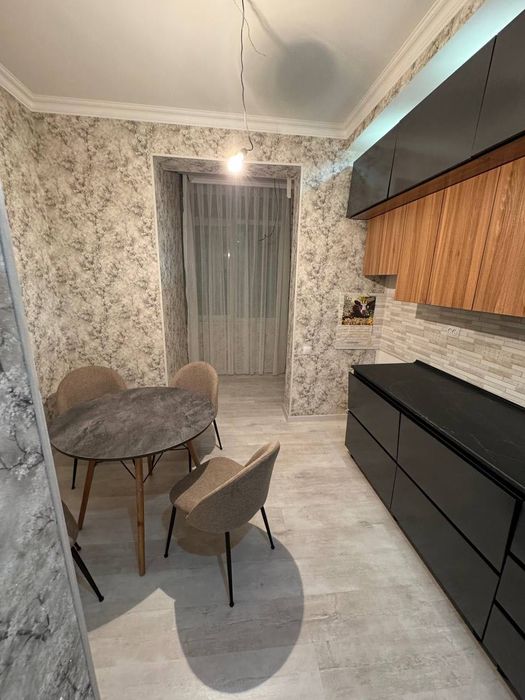 Юнусобод тум. 15 кв.
GOLDEN HOUSE  Мегополис 3/4/14. 100 кв, Евро рем.