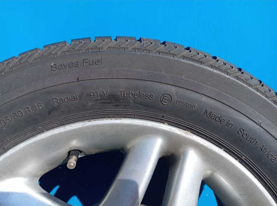 Продавам джанти за Аudi A4 с летни гуми с размер 205/60 R15,