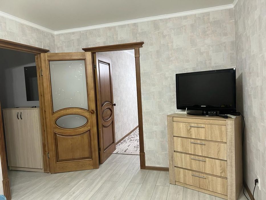 Продаётся 2 комн Универмаг