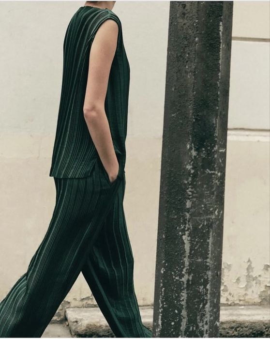 Set Zara nou eticheta