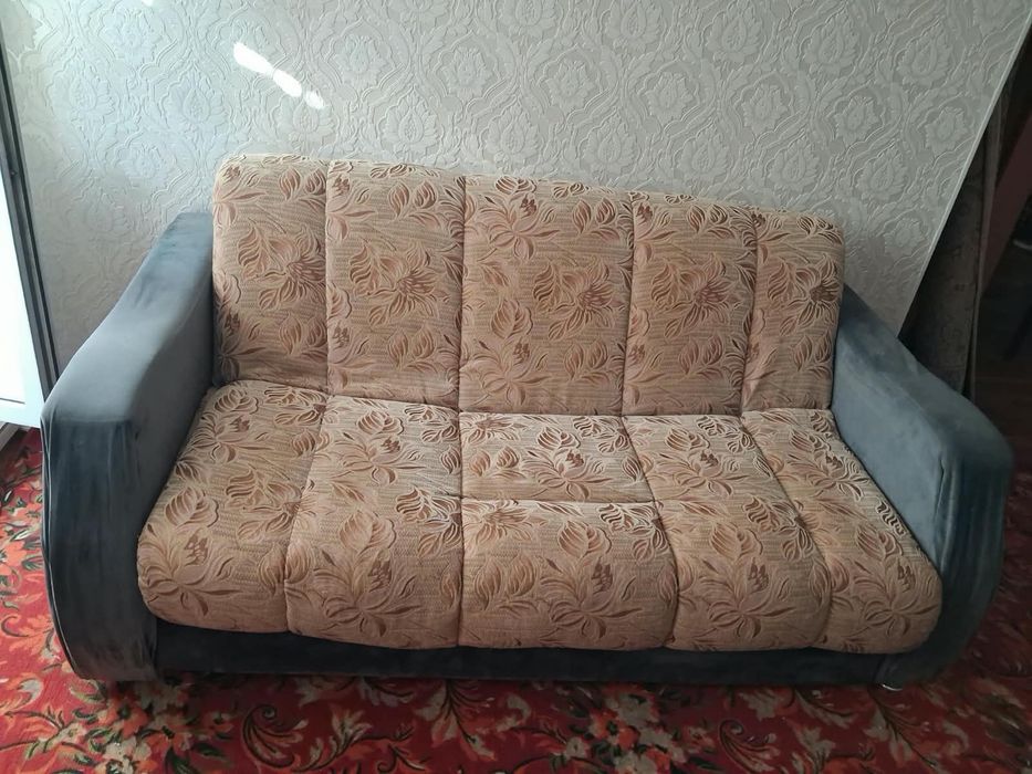 Диван 5000  тенге