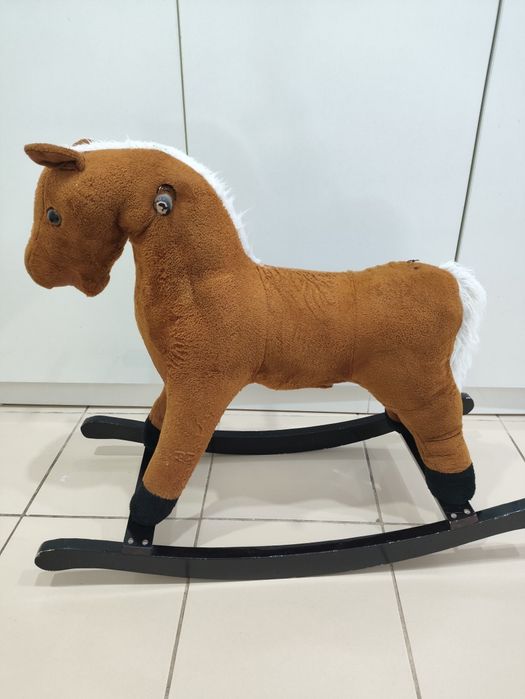 Продам лошадку ,коня