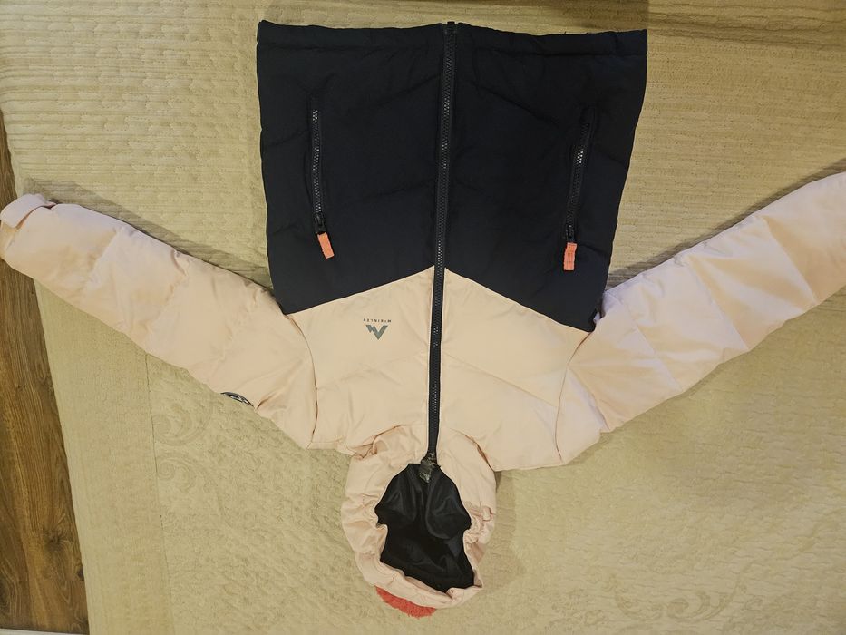 Детская куртка для девочки