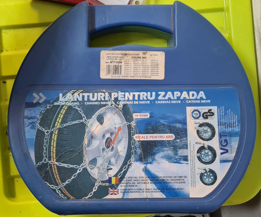 Vând lanțuri antiderapante