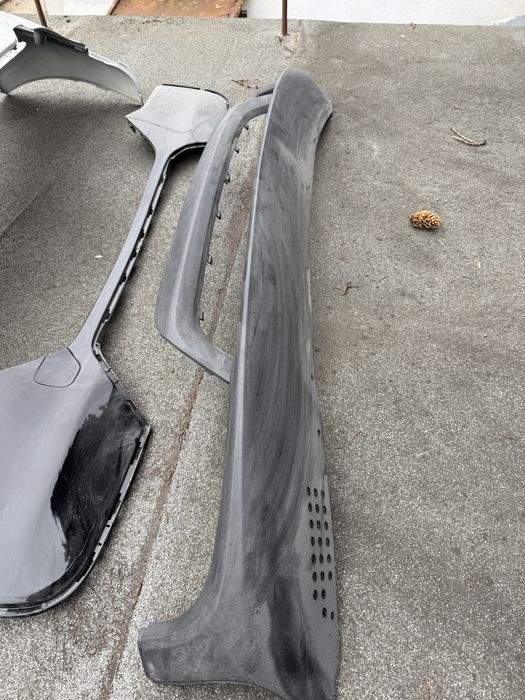 BMW i3 / BMW i3s предна броня в комплект с мигачи