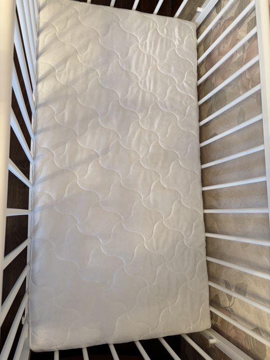 Продам кроватку детскую